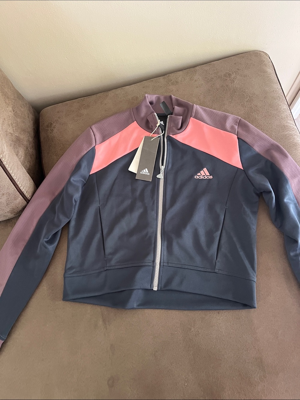 Adidas Navy Blue Pink Cropped Track Jacket New With Tags Size Medium - Picture 4 of 6